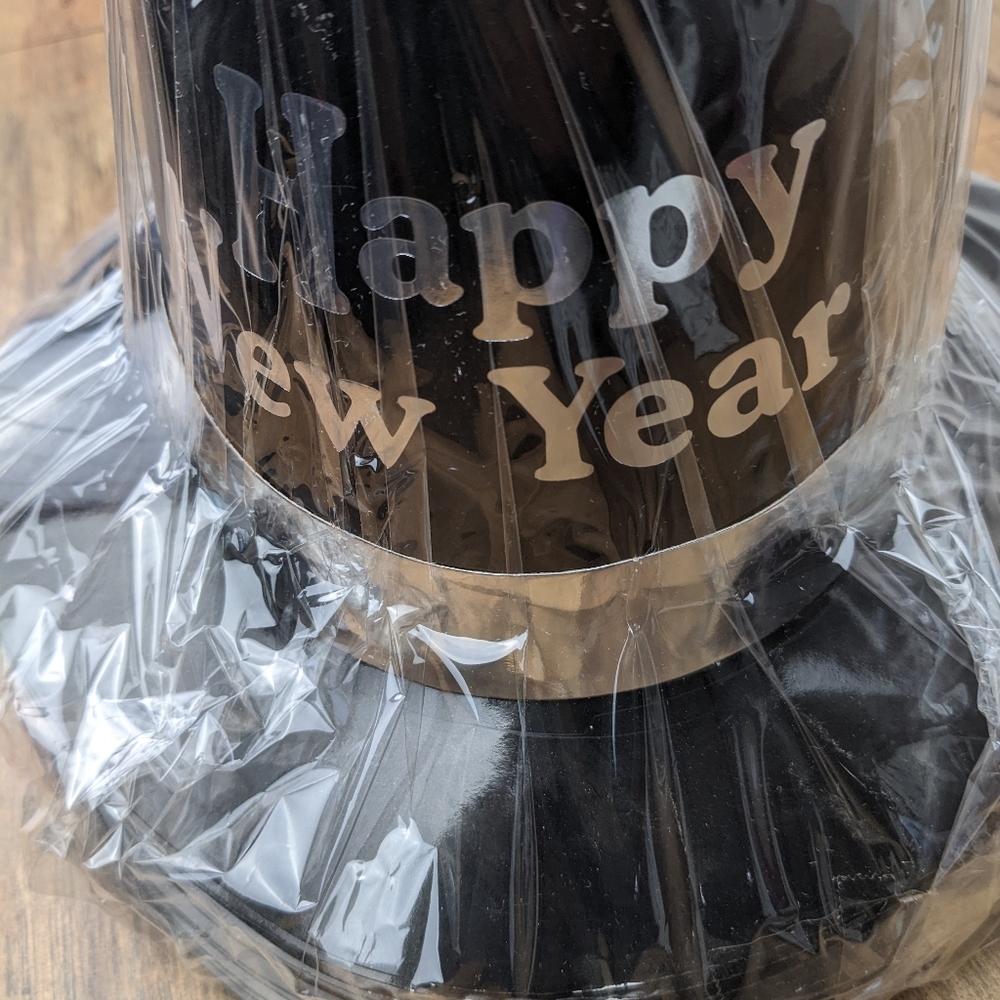 Happy New Year Hi Top Hats Adult Size. 12 count.